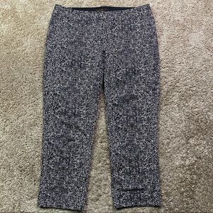The Limited Drew Fit Black & White Dotted Print Pants Crop 8